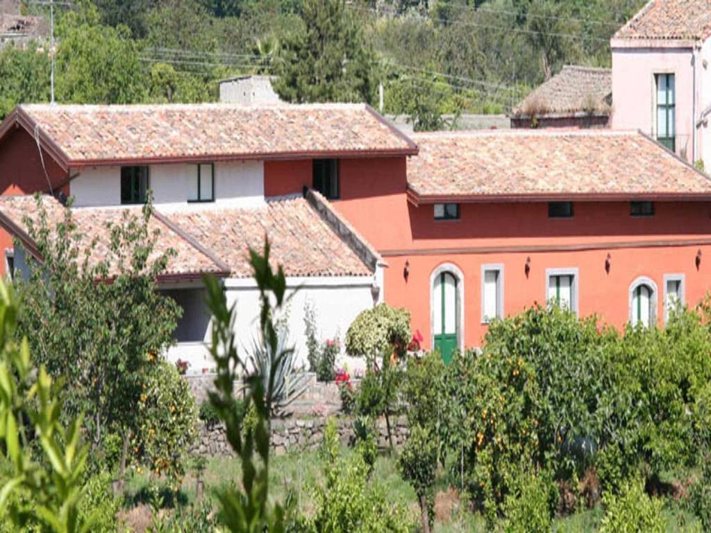 Baglio Delle Rose Bed & Breakfast Giarre Exterior photo